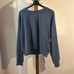 EUC Lululemon Softstreme Perfectly Oversized Cropped Crew